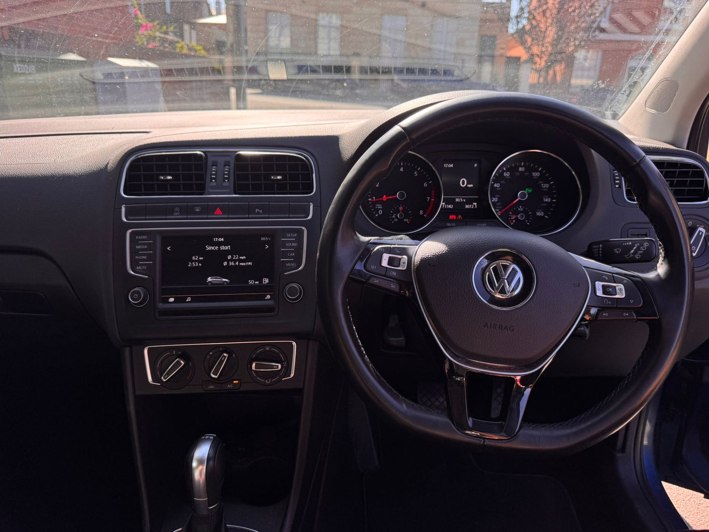 2017 Volkswagen Polo Automatic HPI Clear