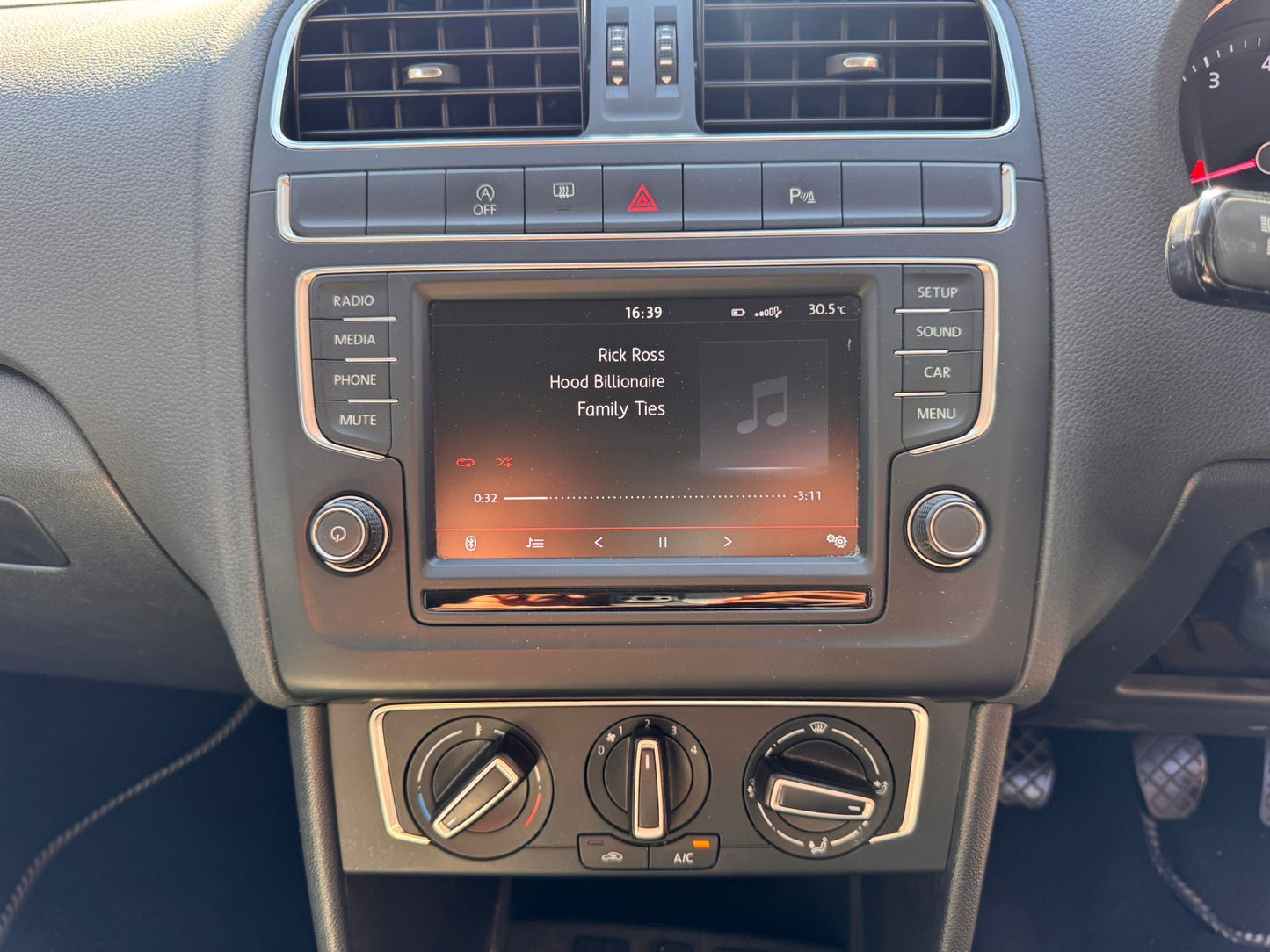 2015 Volkswagen Polo HPI Clear